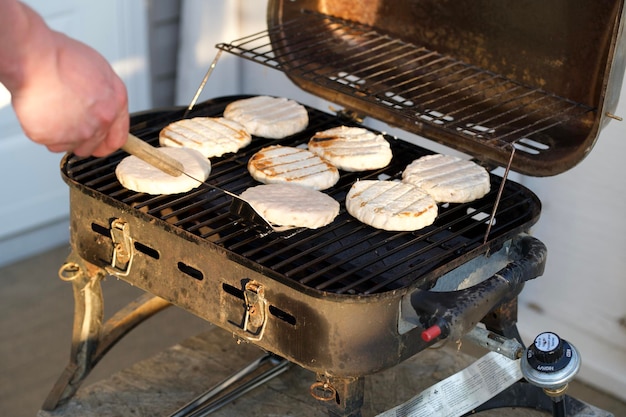 Grill ceramiczny – sekret smaku i trwałości