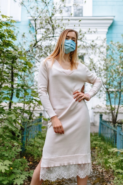 Modne klapki które warto mieć tej wiosny