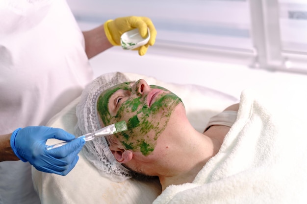 Peeling z kwasem salicylowym dla czystej skóry